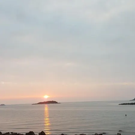 Olivia Valkanela App 2 Apartment Vrsar