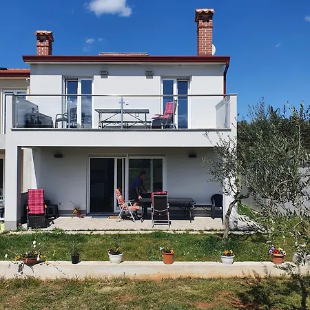 Olivia Valkanela App 2 Apartment