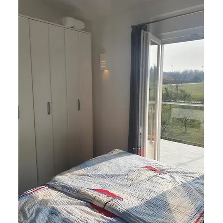 Olivia Valkanela App 2 *